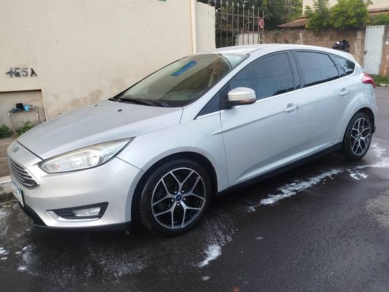 FORD FOCUS 2.0 SE 16V FLEX 4P POWERSHIFT
